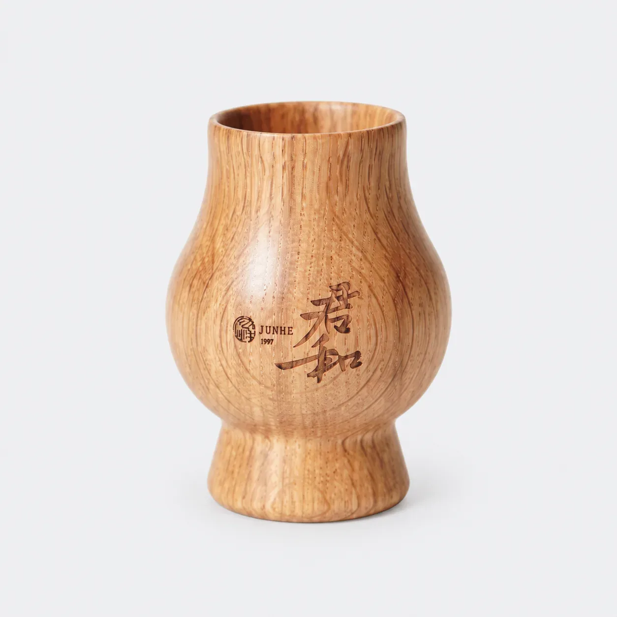 Oak Cup with engraved Junhe logo