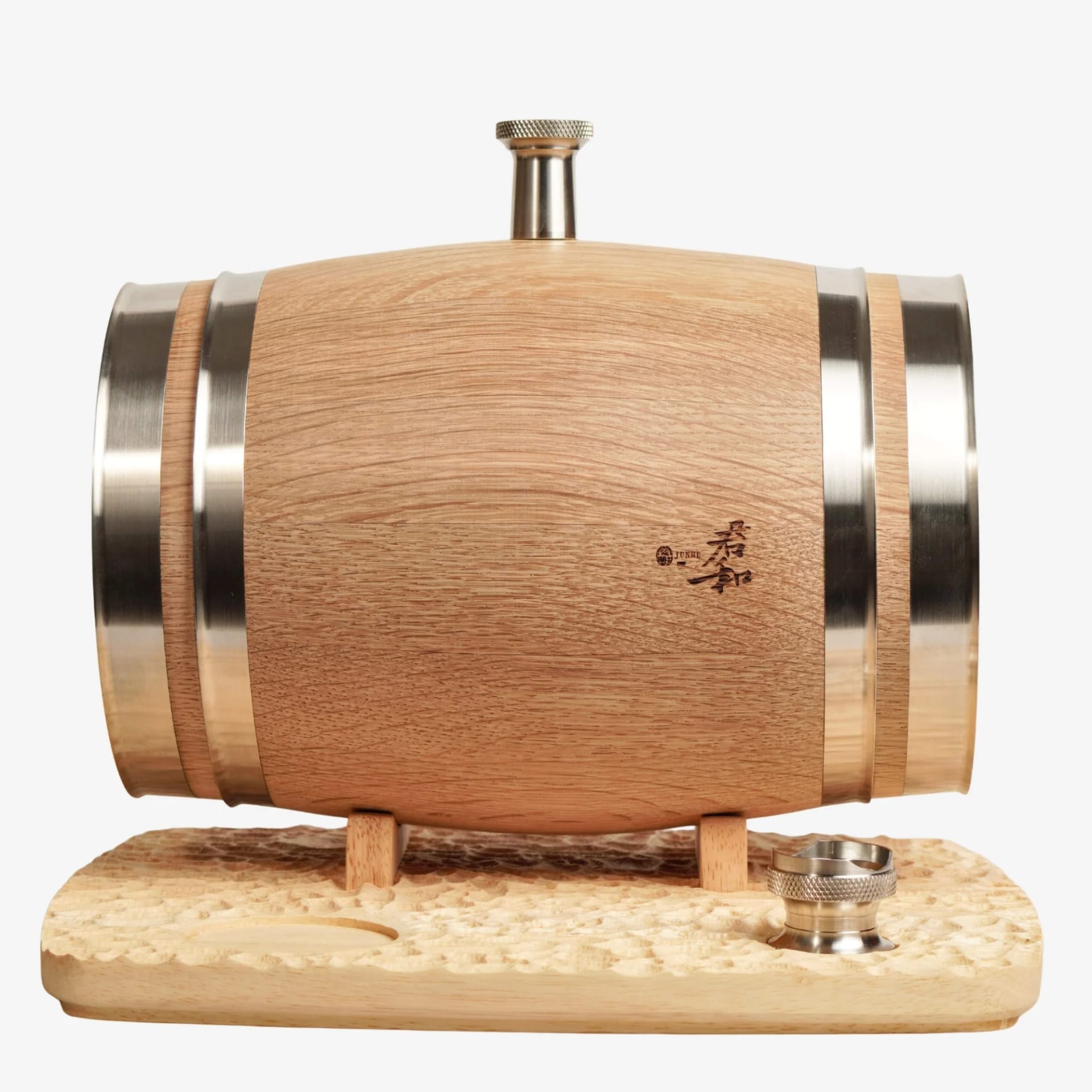 3L mini oak whiskey barrel gift set on premium bar display