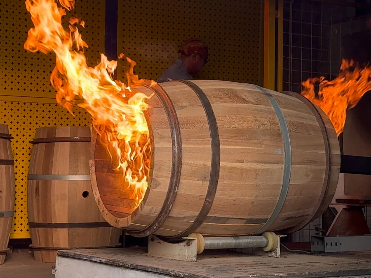 Junhe craftsman assembling oak barrel staves by hand