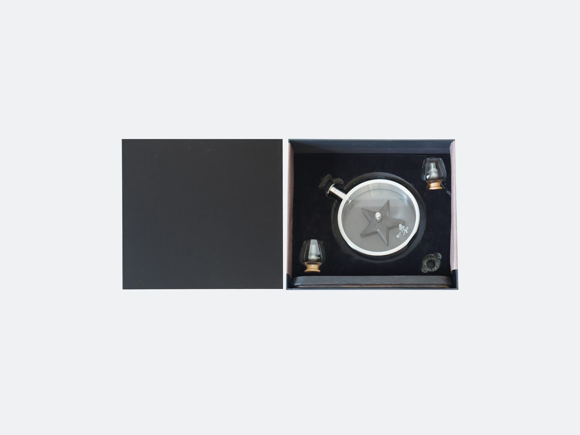 Porthole Infuser in its fitted gift box
