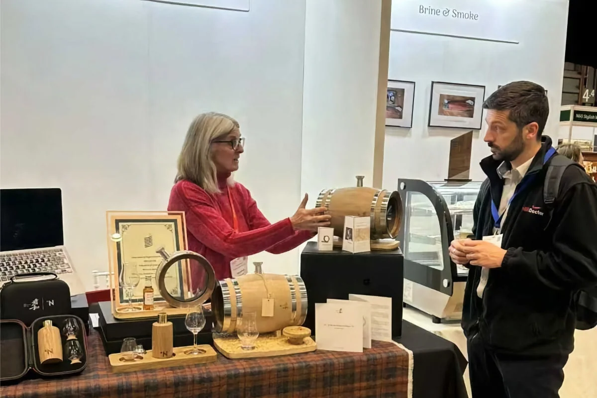 Crowd gathered at Junhe Supply booth at ProWein 2023