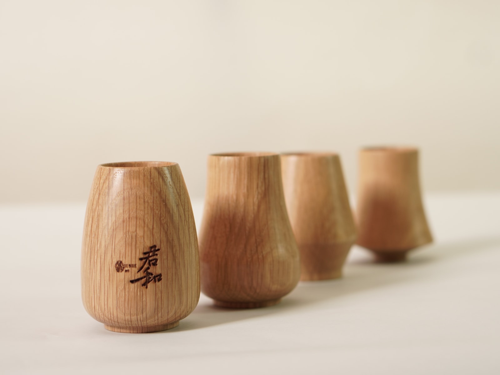 Whiskey Accessories Artisan Oak Whiskey Tumbler Kit